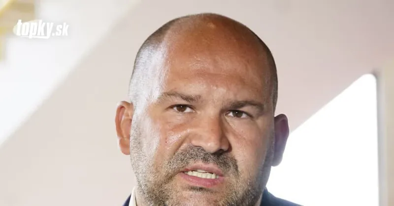 Pčolinský kritizuje farizejstvo OĽANO: Hnutie hovorí o jeho zaujatosti | Topky.sk