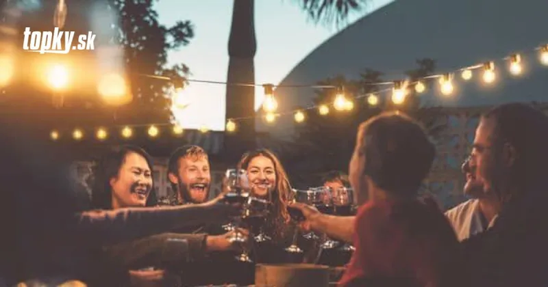 KORONAVÍRUS Experti varujú: Variantom delta sa môžete nakaziť aj vonku, ak nerobíte toto | Topky.sk