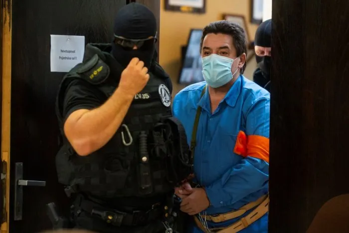 Na súd bol znovu eskortovaný Kočner: Prečo proces v kauze motákov odročili na október?