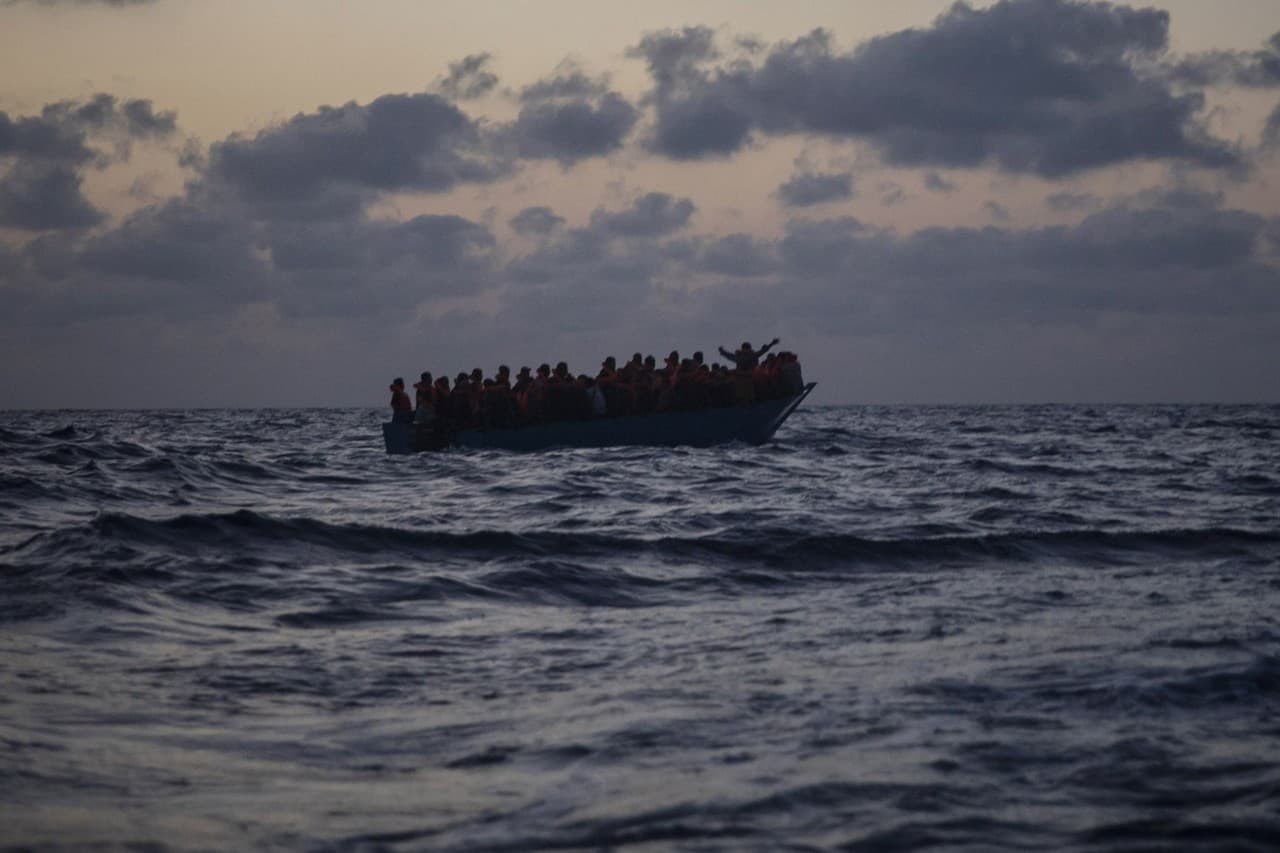 Ďalší rekord: Cez Lamanšský prieliv sa preplavilo za jeden deň takmer 600 migrantov | Nový Čas