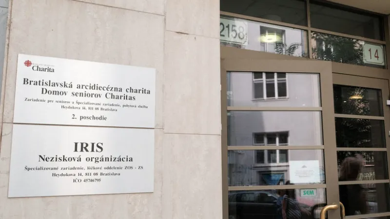 Seniorov údajne liečil kuchár a upratovačka. Kto je za to zodpovedný? - Domáce - Správy - Pravda.sk