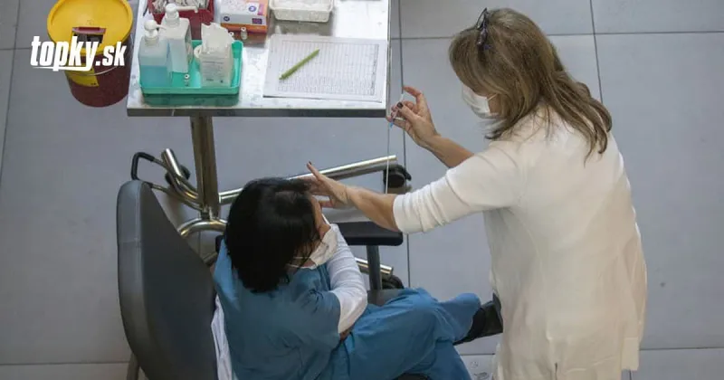 KORONAVÍRUS Izrael sa rozhodol: Od nedele ponúknu tretiu dávku vakcíny osobám starším ako 40 rokov | Topky.sk