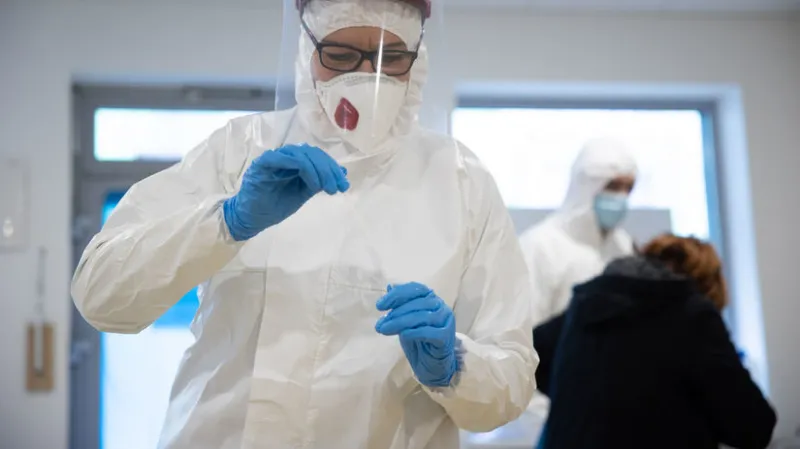 Na Slovensku pribudlo 105 prípadov nákazy koronavírusom, obete nepribudli - Domáce - Správy - Pravda.sk