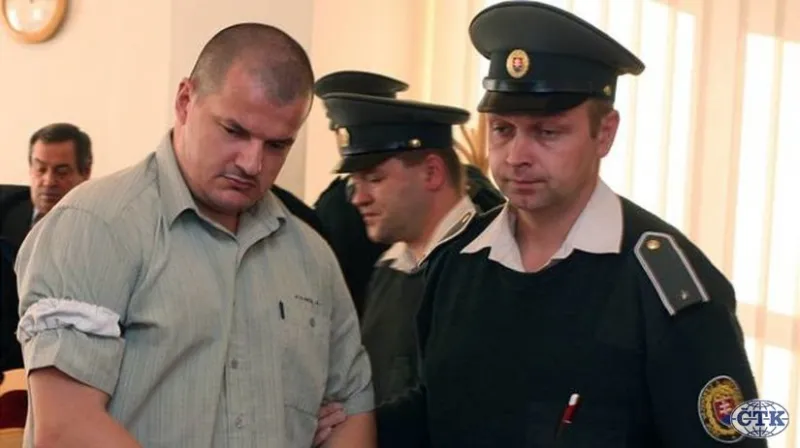 Prokurátorka navrhla expolicajtovi Petlušovi zvýšiť trest. Na doživotie - Domáce - Správy - Pravda.sk