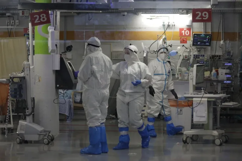 Nesúlad medzi číslami od vlády a štatistického úradu: Na koronavírus zomrelo v Rusku dvakrát viac ľudí! | Nový Čas