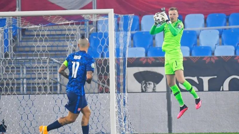 Rodák, Kuciak či Plach? Ladislav Borbély vie, medzi kým si Tarkovič vyberá | Sportnet.sk
