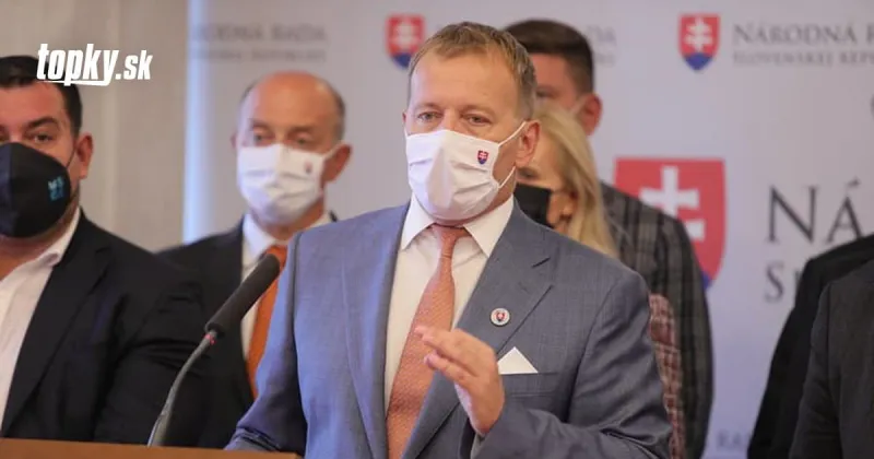 Sme rodina reaguje na prepustenie Pčolinského: Kollár pripúšťa predčasné voľby | Topky.sk