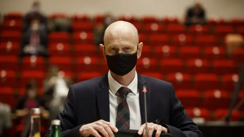 ÚŠP: Rozhodnutie k Pčolinskému nemá obdobu, Kandera suploval súd - Domáce - Správy - Pravda.sk