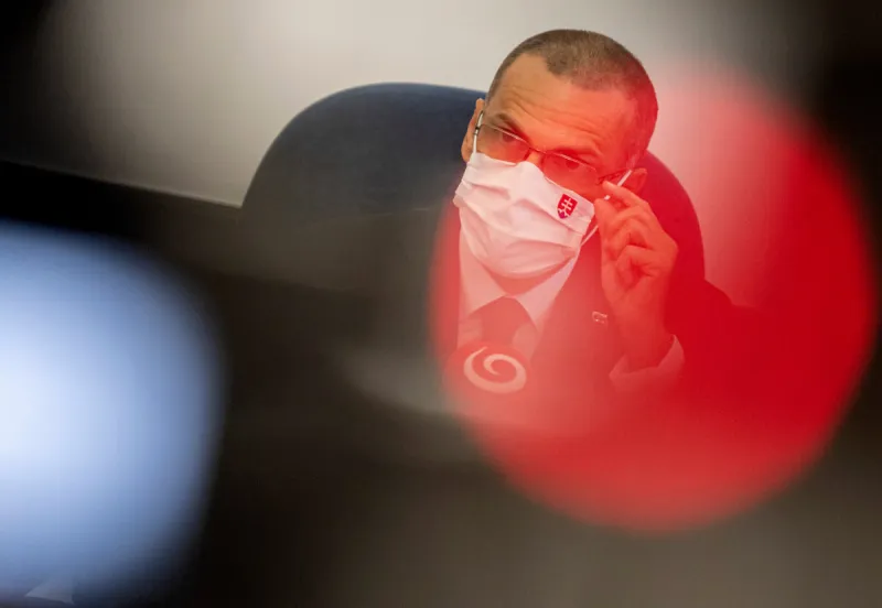 Odborníci hodnotia prepustenie exšéfa SIS Pčolinského - SME