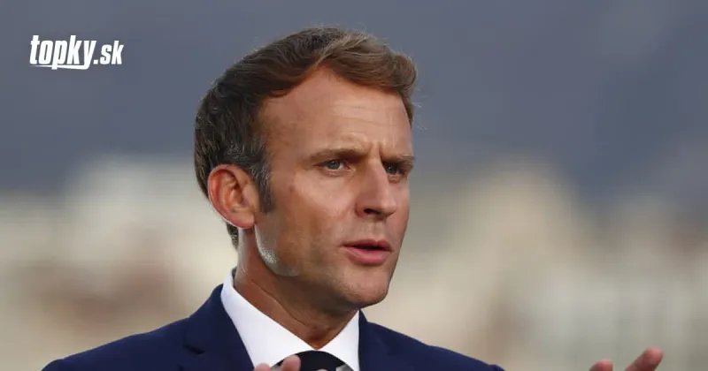 KORONAVÍRUS Francúzsky prezident vyzval v prvý školský deň žiakov, aby sa nechali zaočkovať | Topky.sk