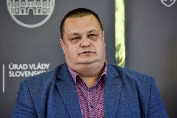 Mikas o tom ako dopadla analýza vzoriek z odpadových: Koronavírus je po celom Slovensku!