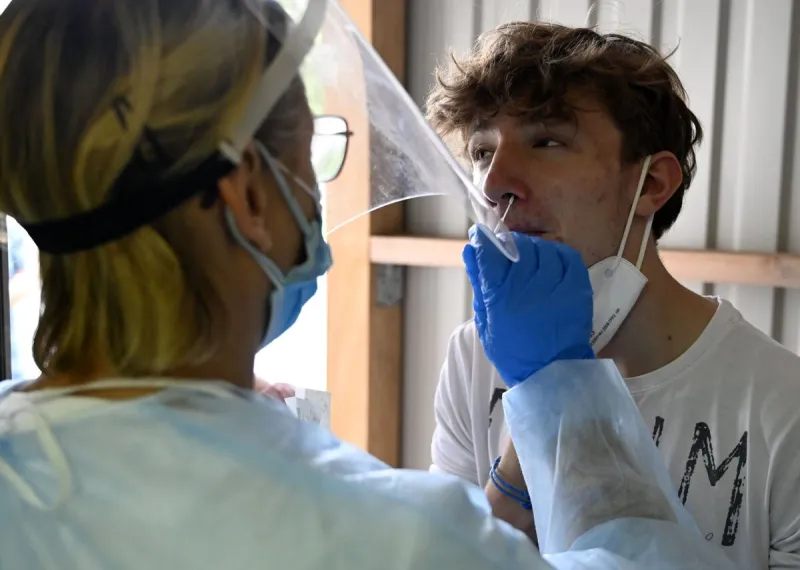 Koronavírus na Slovensku: Karanténa sa skracuje na desať dní - SME