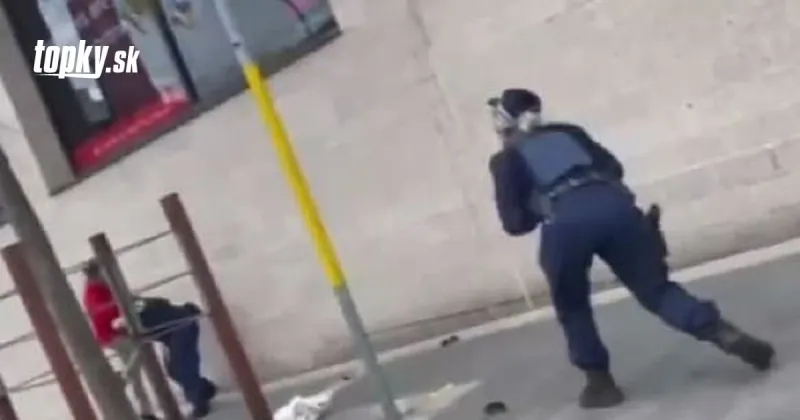 Policajtky žiadali muža, aby dodržal pravidlá lockdownu: VIDEO zachytilo jeho brutálny útok! | Topky.sk