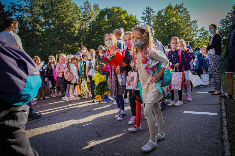 V karanténe je 27 570 detí, koronavírus má potvrdený 739 z nich - SME