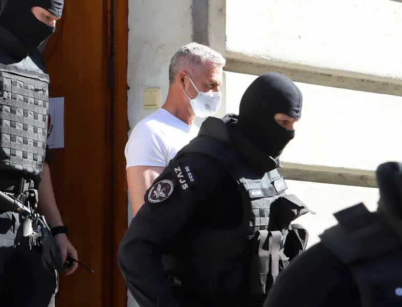 Ako sa začali Božie mlyny, Judáš, Očistec (prehľad káuz) - SME