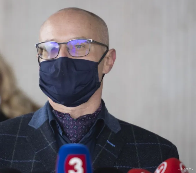 Adresné testovanie proti koronavírusu je na mieste, tvrdí M. Šóth