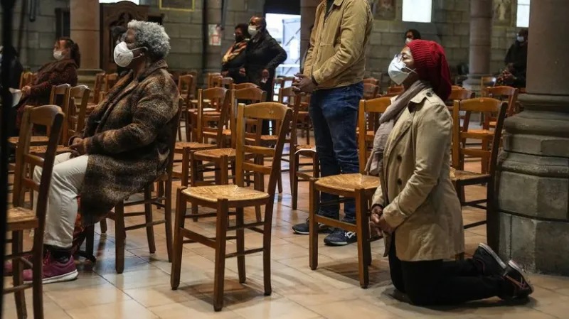 Francúzi odkryli hriechy katolíckej cirkvy. Kňazi zneužili státisíce detí - Svet - Správy - Pravda.sk