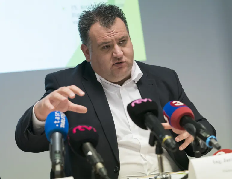 Kožuchov advokát pripúšťa manipuláciu pri vyšetrovaní kauzy Dobytkár - SME