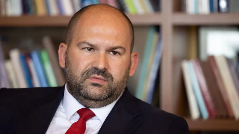 Peter Pčolinský: Kollár sa nevyhráža odchodom z koalície - Domáce - Správy - Pravda