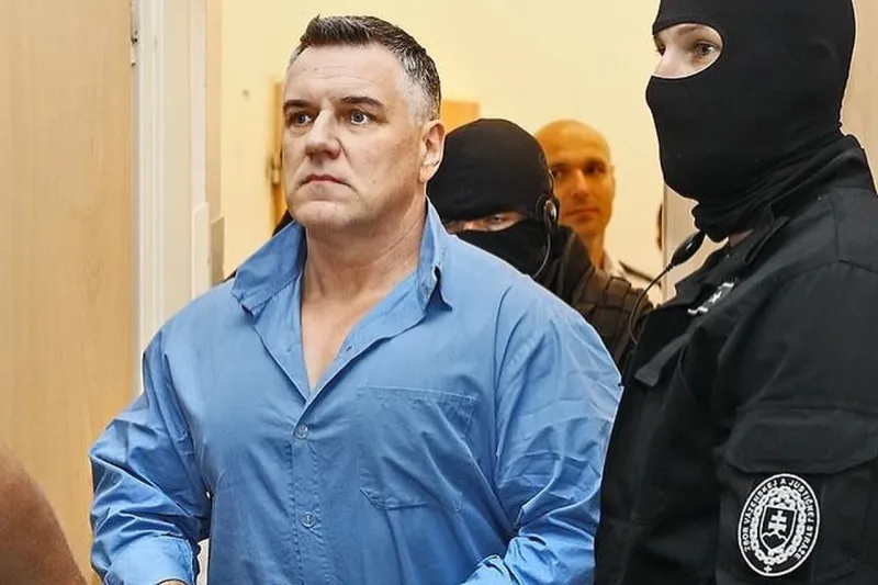 Mikuláš Černák spoza mreží pritvrdil: Ťažký náklad na Reichela a Lučanského | Nový Čas