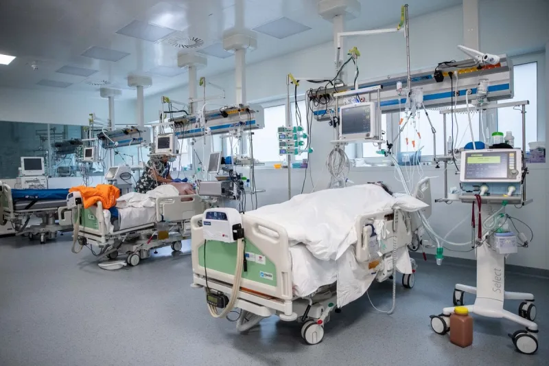 Koronavírus bol v septembri šiestou najčastejšou príčinou úmrtí - SME