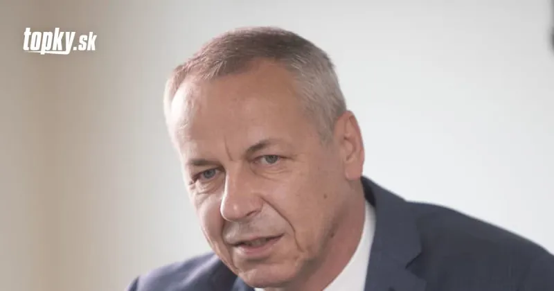 KORONAVÍRUS Primátor Banskej Bystrice chce terasy nechať otvorené: Čaká na súhlas poslancov | Topky.sk