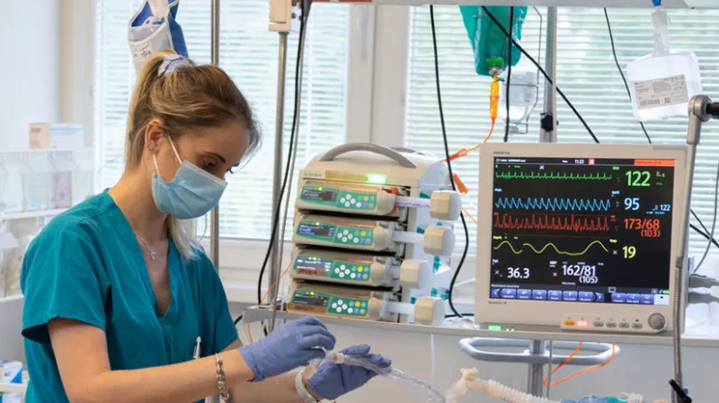 Počet hospitalizácií s koronavírusom šokoval. Bola to chyba - Domáce - Správy - Pravda