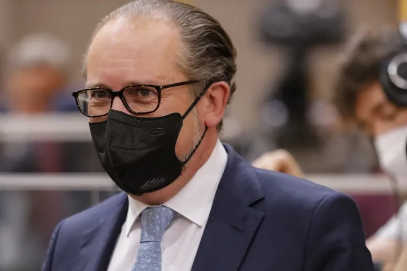 Rakúsko zvažuje lockdown pre nezaočkovaných: Číslo, za ktoré sa kancelár hanbí | Nový Čas