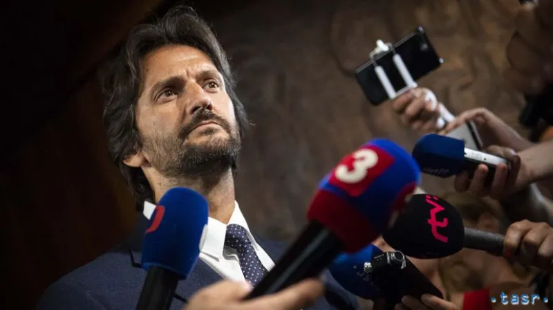 Kaliňák sa bráni: Obvinenia sú scestné a absurdné  - Domáce - Správy - Pravda.sk