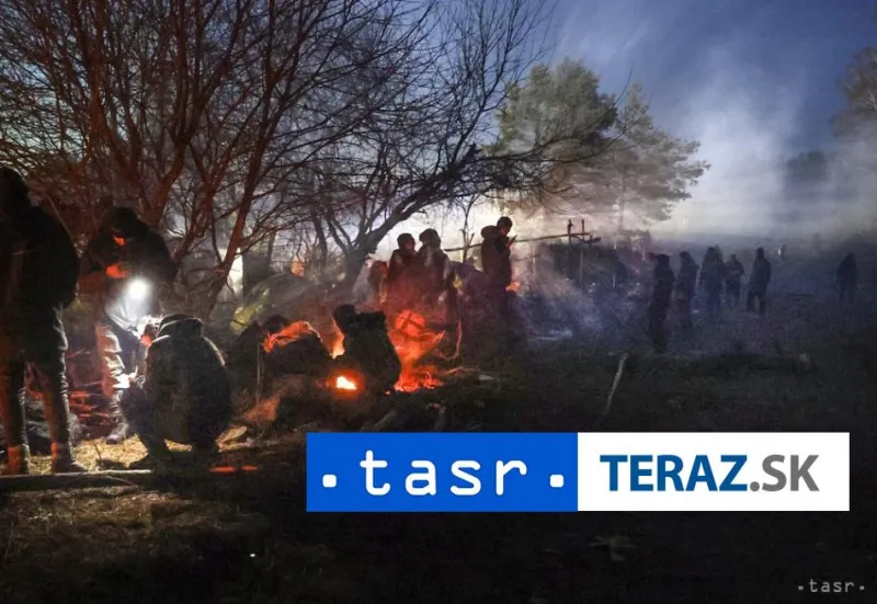 Poľský predstaviteľ: Migrantov na hranici povzbudzujú k trpezlivosti
