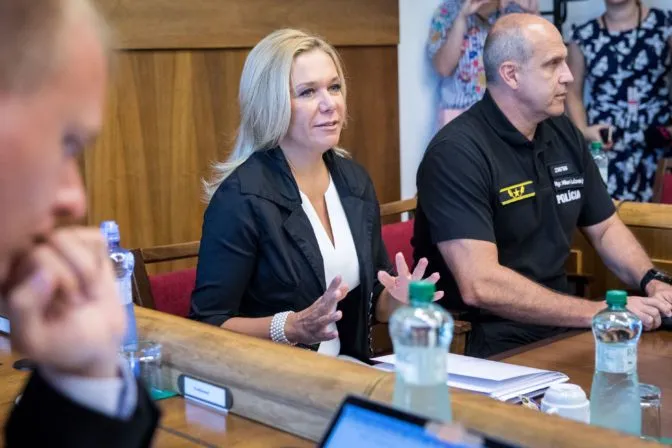 Aktualizované: Na výbore hovorili o únose Vietnamca, Kaliňákovi prešiel návrh na vylúčenie verejnosti - Webnoviny.sk