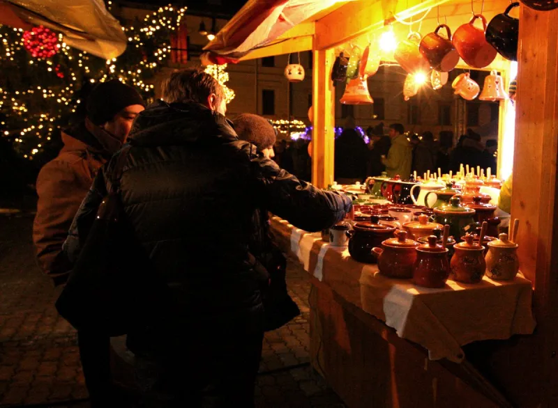 Vianočné trhy a covid-19: Aké opatrenia proti koronavírusu budú platiť? - SME