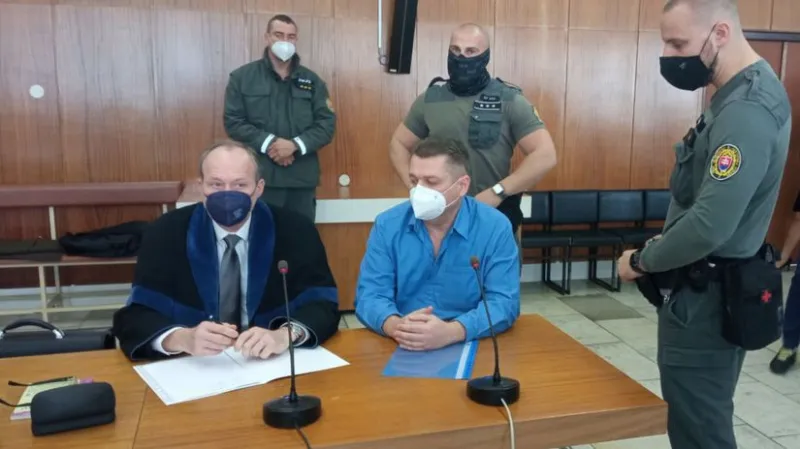 Bašternáka súd prepustil podmienečne na slobodu - Domáce - Správy - Pravda