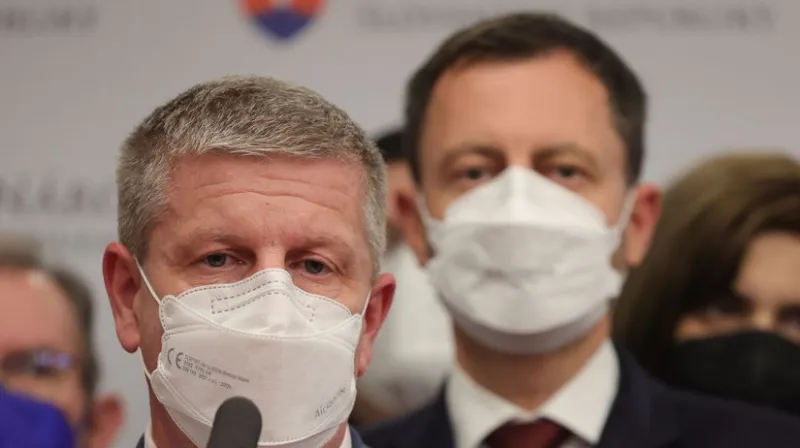 Slovensko bolo kúsok od lockdownu, zatiaľ ho zastavila SaS - Domáce - Správy - Pravda