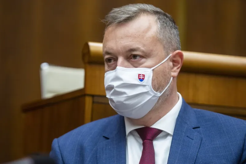 Minister Krajniak je za okamžitý lockdown: Podporí povinné očkovanie? | Nový Čas