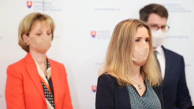 Konzílium žiada tvrdý trojtýždňový lockdown či zatvorenie škôl - Domáce - Správy - Pravda