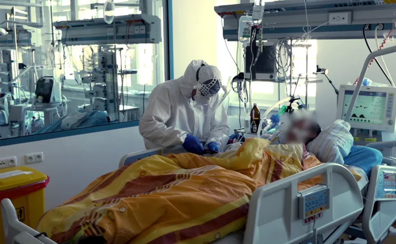 Koronavírus: Pri ventilácii nerozhoduje, či je pacient zaočkovaný - SME