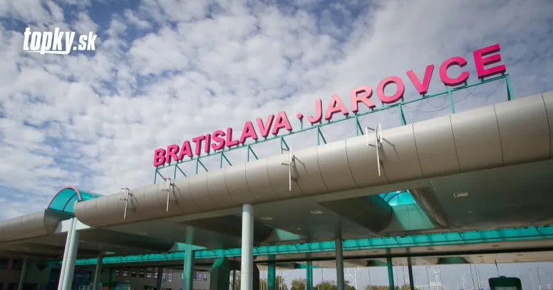 KORONAVÍRUS Polícia kontrolovala dodržiavanie opatrení na hraničnom priechode Jarovce | Topky.sk