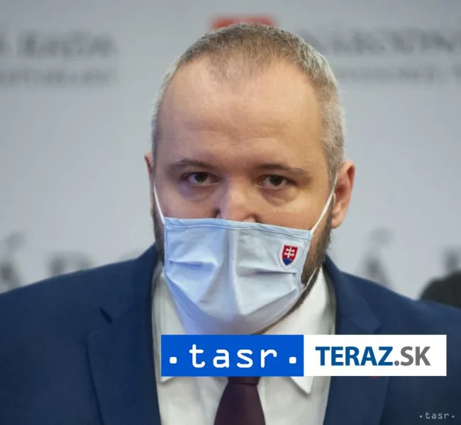 Svrček: Predpokladám, že sa lockdown predĺži, školy sa musia zatvoriť