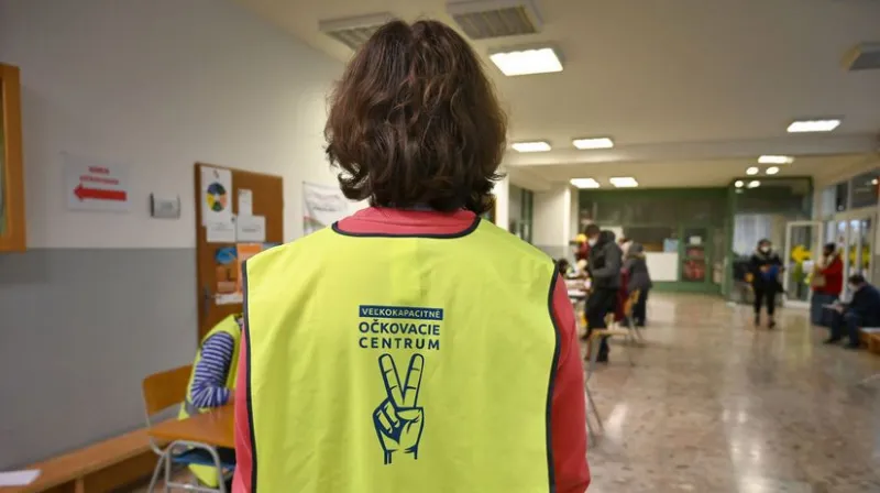 Zavedením lockdownu nastal veľký prepad v záujme o očkovanie - Domáce - Správy - Pravda