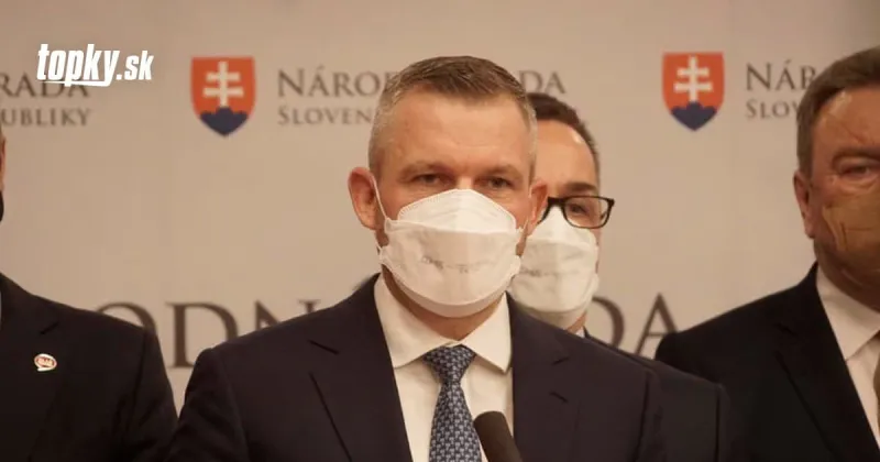 KORONAVÍRUS Poslanci okolo Pellegriniho odmietajú povinné očkovanie | Topky.sk