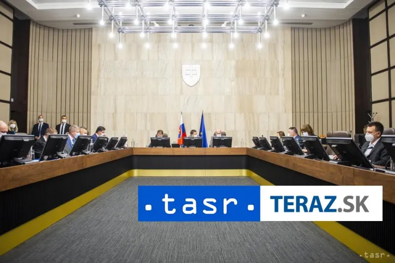 Vláda má rokovať o úprave lockdownu i pandemickom rodičovskom