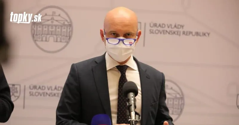 KORONAVÍRUS Minister Gröhling sa nevie stotožniť s tým, že sa plošne zatvárajú školy | Topky.sk