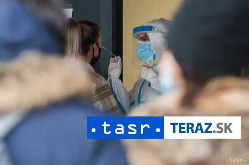 Na Slovensku za sobotu odhalili 4913 nákazených novým koronavírusom