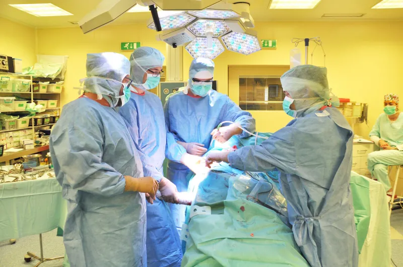 Koronavírus: Príbehy štyroch ľudí, ktorým covid odsúva operácie - SME