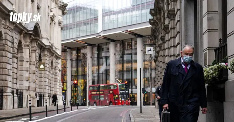 KORONAVÍRUS V Londýne tvorí variant omikron 40 percent zo všetkých infikovaných: Jeden pacient zomrel | Topky.sk