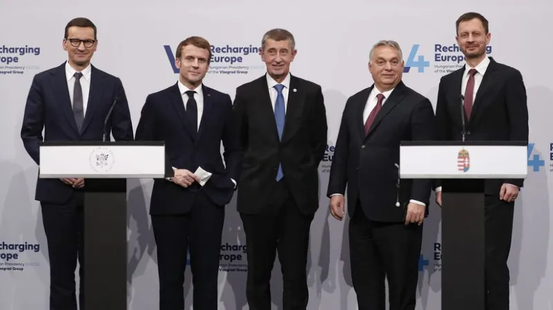 Premiéri V4 s Macronom rokovali o migrácii, právnom štáte i atómovej energii - Svet - Správy - Pravda