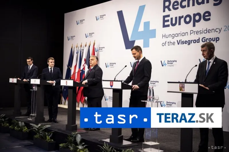 Premiéri V4 s Macronom rokovali o migrácii a atómovej energii