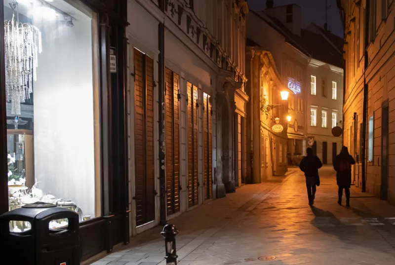 Koronavírus: Zákaz stretávania cez Vianoce nebude - SME