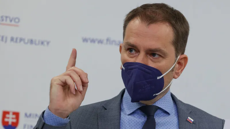 Matovič: Ak udrie v plnej sile omikron, treba zaviesť lockdown pre ľudí 60+ - Domáce - Správy - Pravda